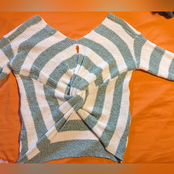 Mystree small nodded v-neck seafoam striped unique sweater beachy sexy - Picture 3 of 9